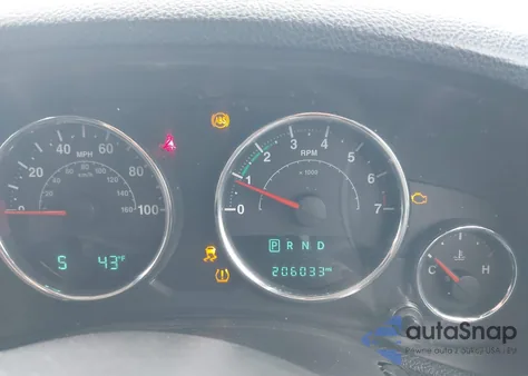 2015 Jeep Wrangler Unlimited Sport Rhd z USA, uszkodzony, nr VIN 1C4BJWKG1FL672451